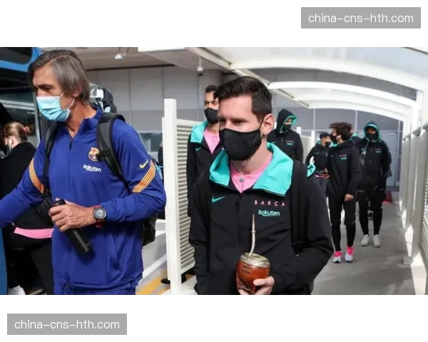 科隆俱乐部宣布与新的衣袖广告赞助商签约，为期三年。